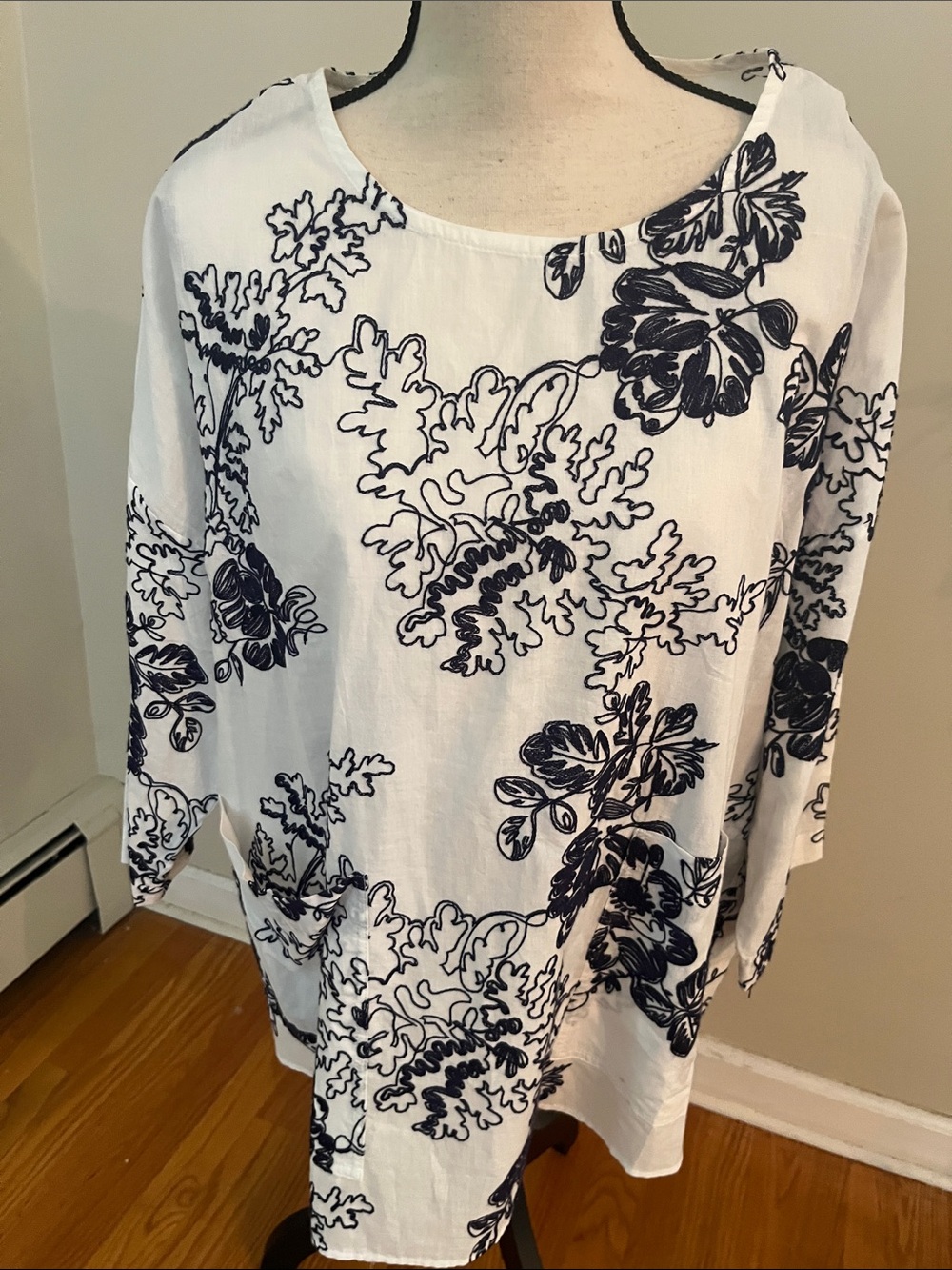 Cynthia Rowley White Tunic with Navy Floral Outline